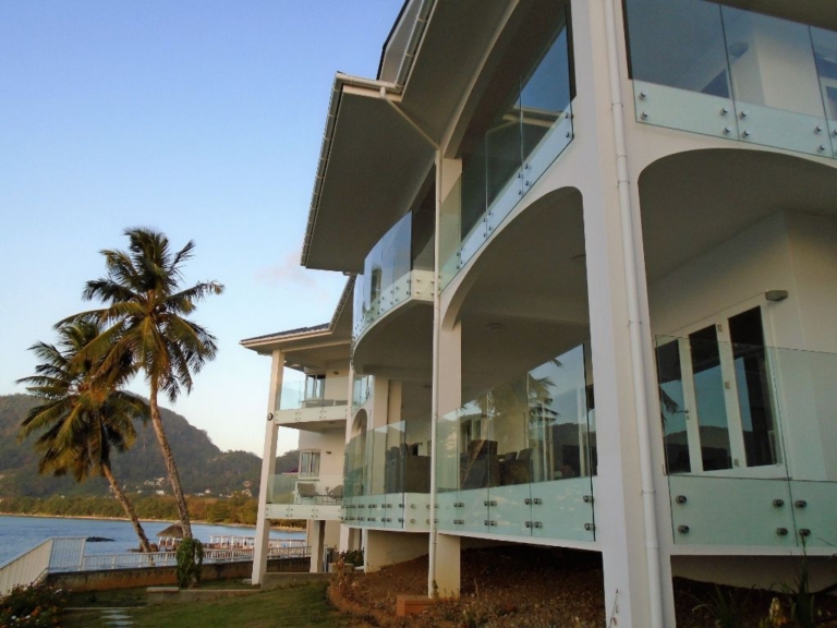 Vallonend Self catering 6 vallonend beach front villa 0 768x576