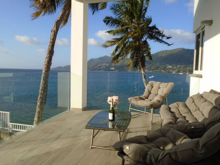 Vallonend Self catering 7 vallonend beach front villa 4 768x576